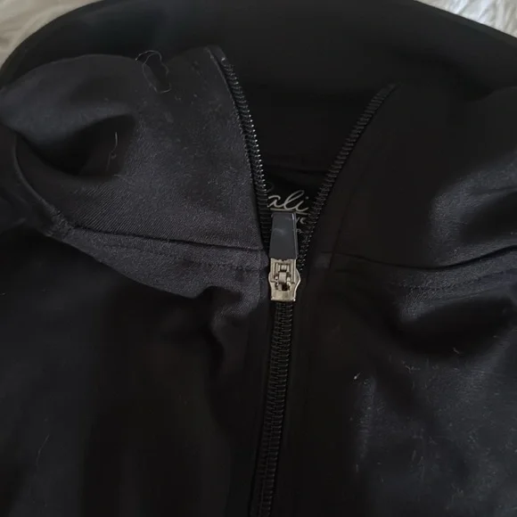 Women's black athletic jacket! - Picture 5 of 6